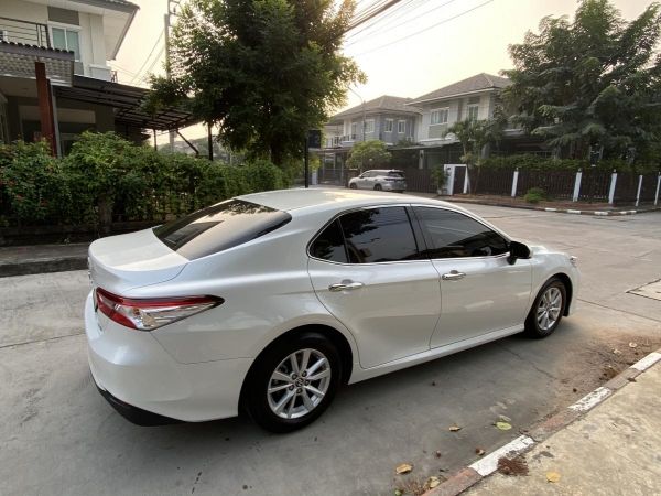 รถบ้านผู้หญิงใช้เอง Camry 2.0G ปี 2019